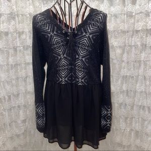 Torrid Black & White Winter Sweater Blouse with a tie-front Size 2